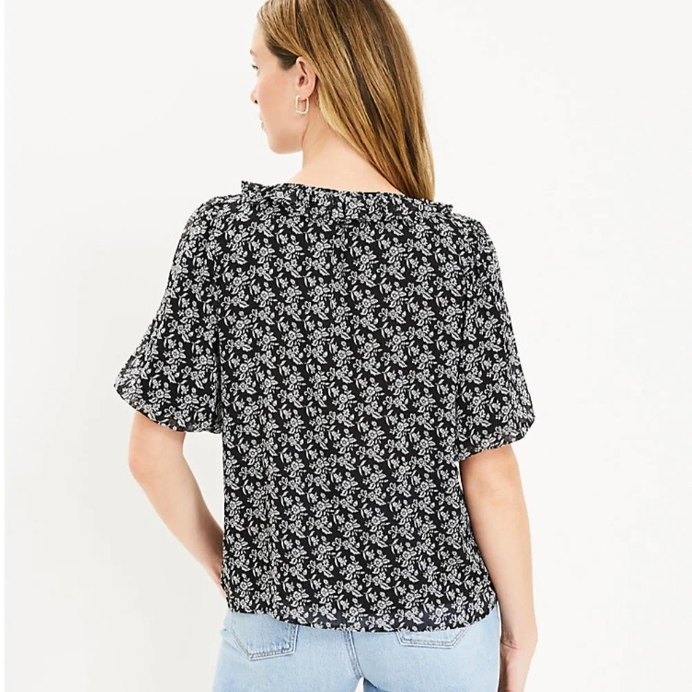 2/$30 Ann Taylor LOFT Lace-Up V-Neck Top w/ Ruffle Trim Puff Sleeves LaceUp Ties